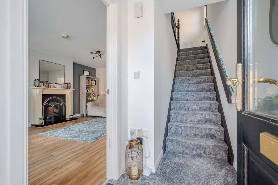 30 Cornmill Way