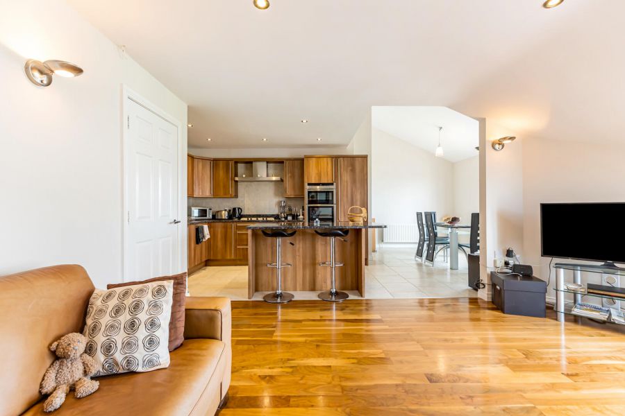 Apartment 6 15 Main Street