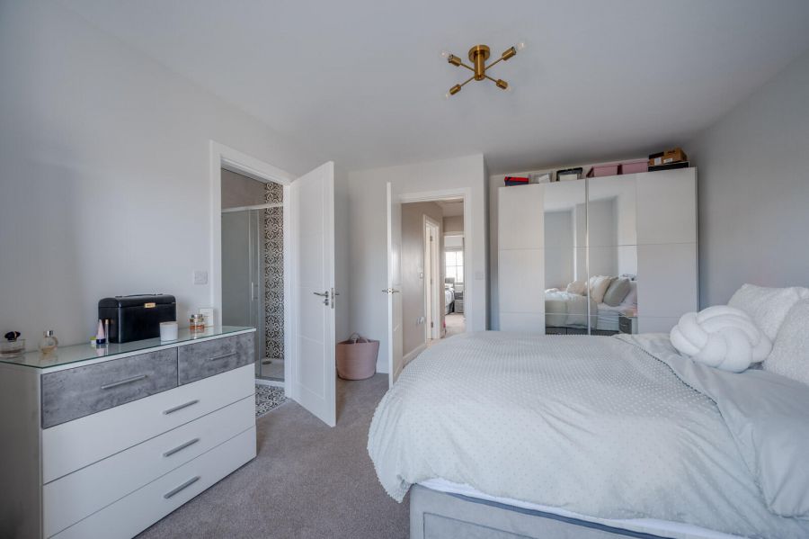 37 Rocklyn Walk