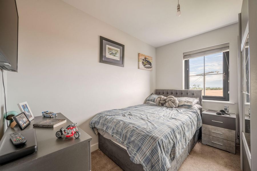 37 Rocklyn Walk