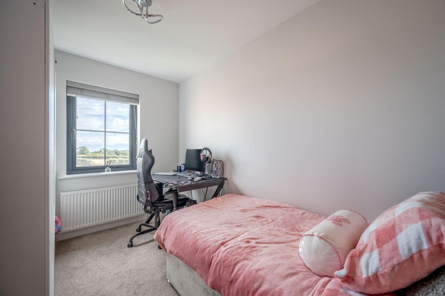 37 Rocklyn Walk
