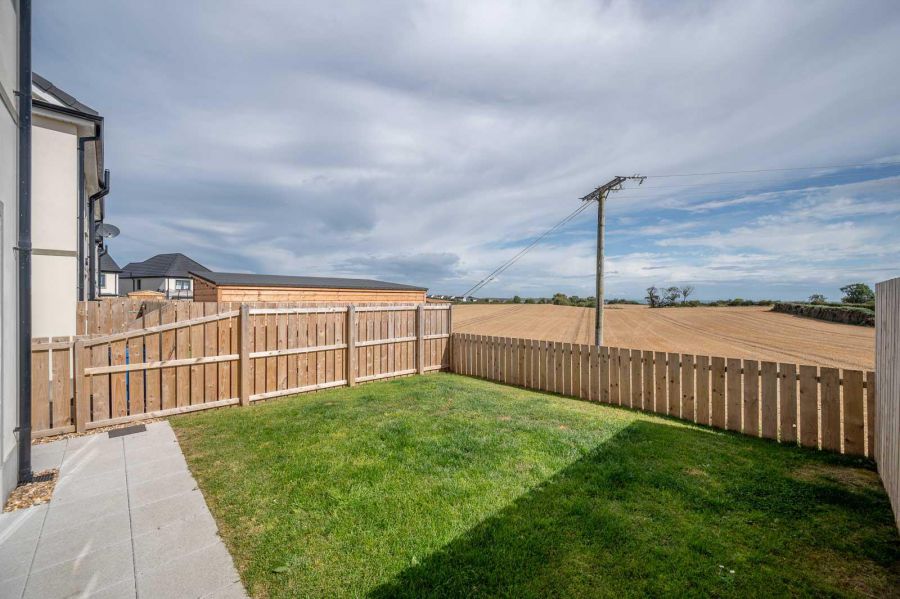 37 Rocklyn Walk
