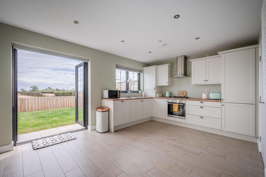 37 Rocklyn Walk