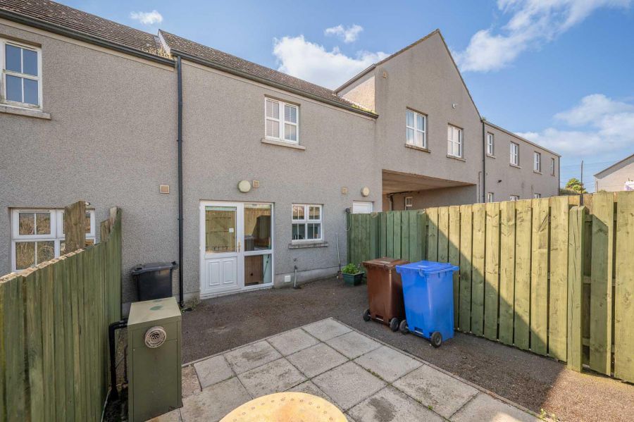 7 Greyabbey Road