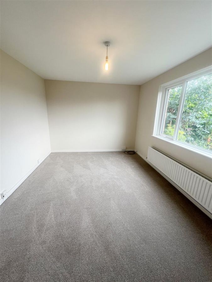 1 Churchill Park