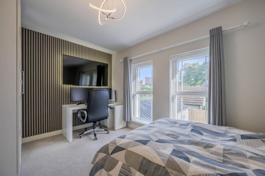 11 Brynmor Park
