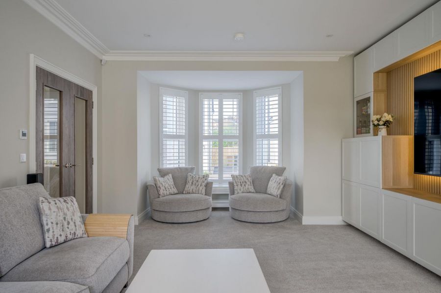 11 Brynmor Park