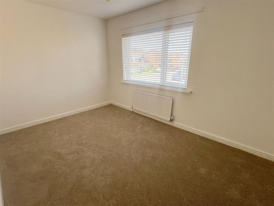 1 Woodford Grange