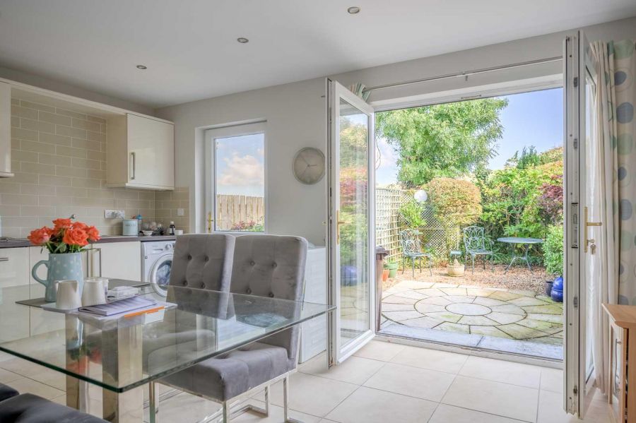 2 Hillfoot Park