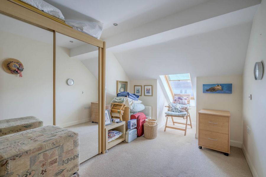 2 Hillfoot Park