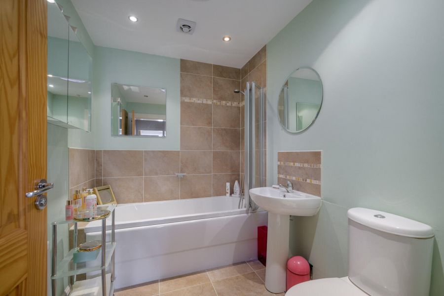 2 Hillfoot Park