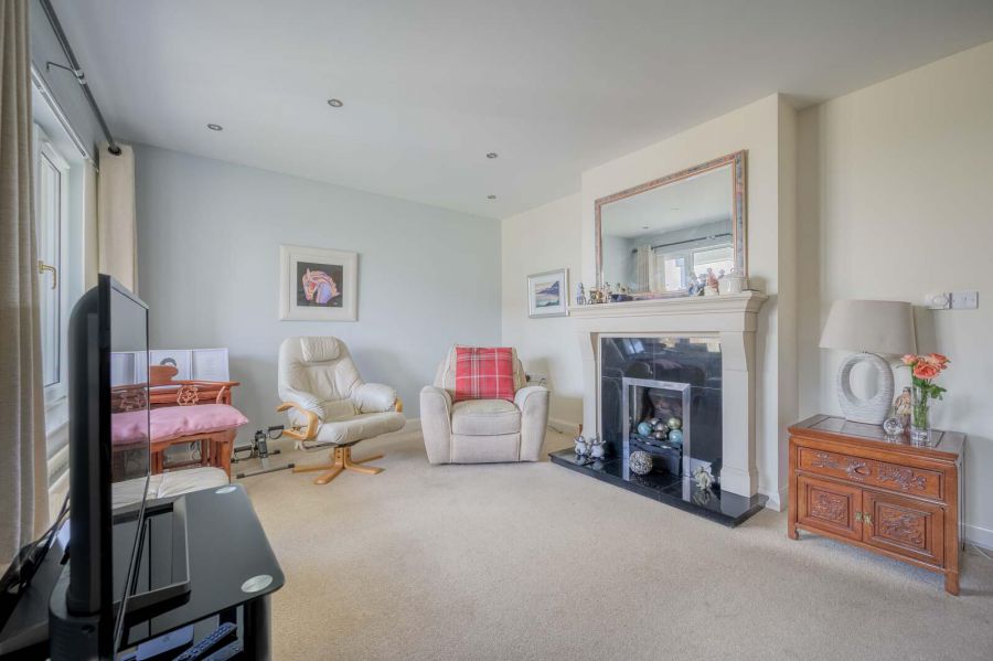 2 Hillfoot Park