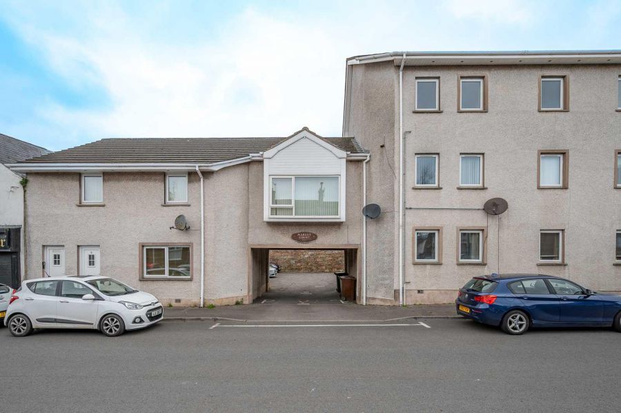 3 Market Court