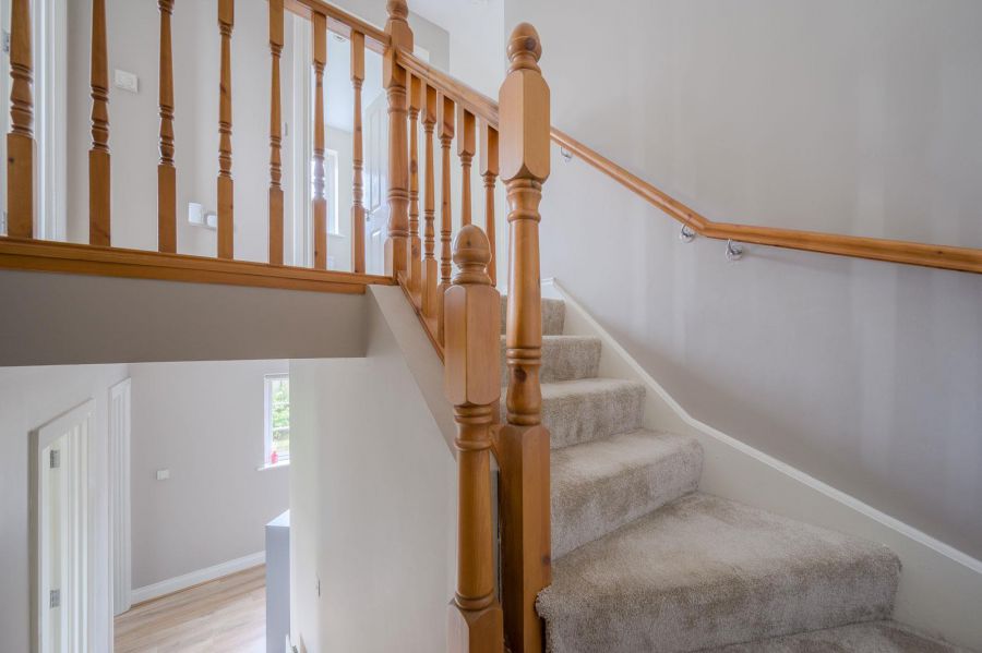 18 Tullynagardy Avenue