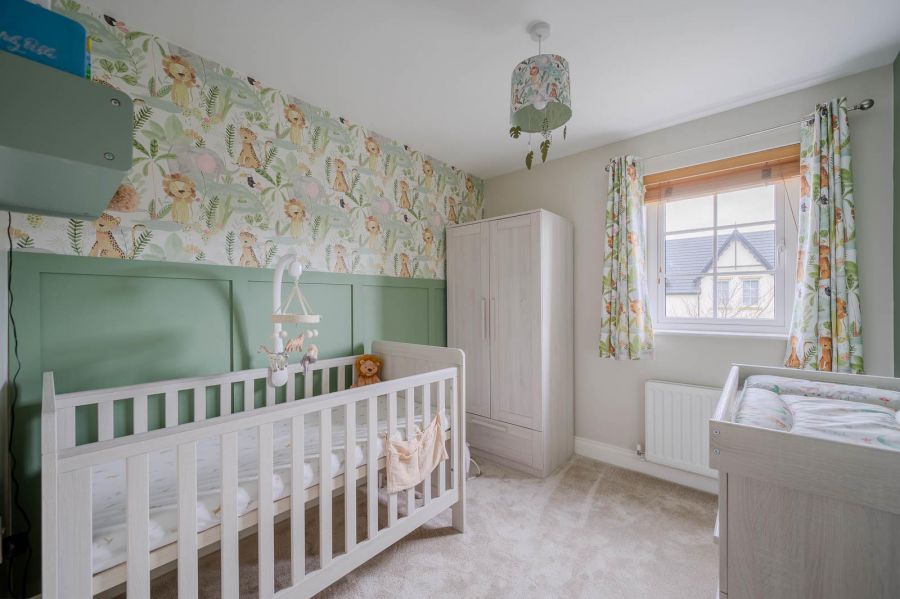 18 Tullynagardy Avenue