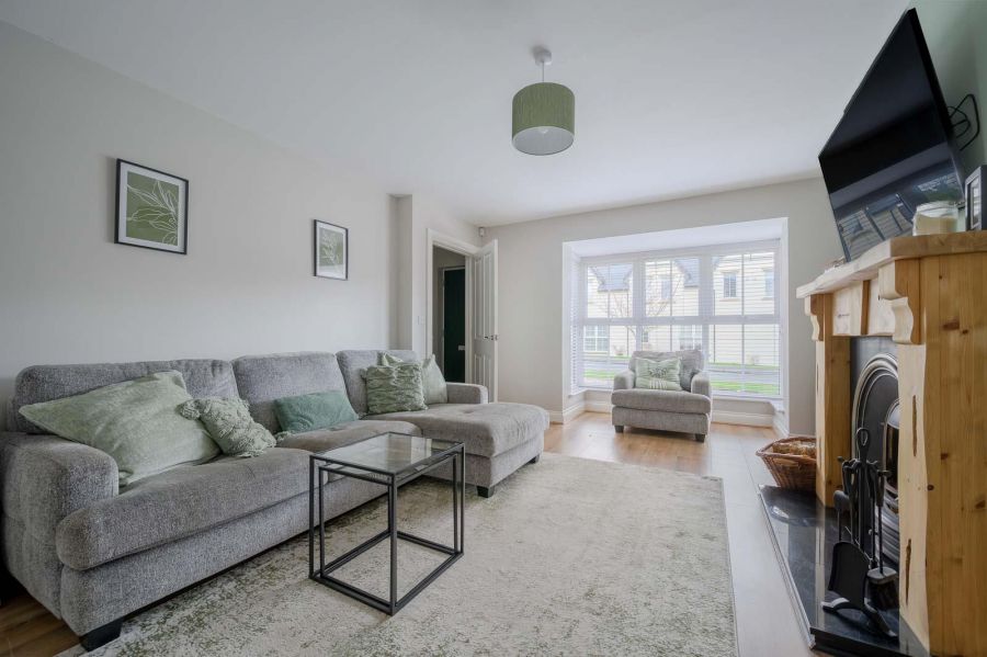 18 Tullynagardy Avenue