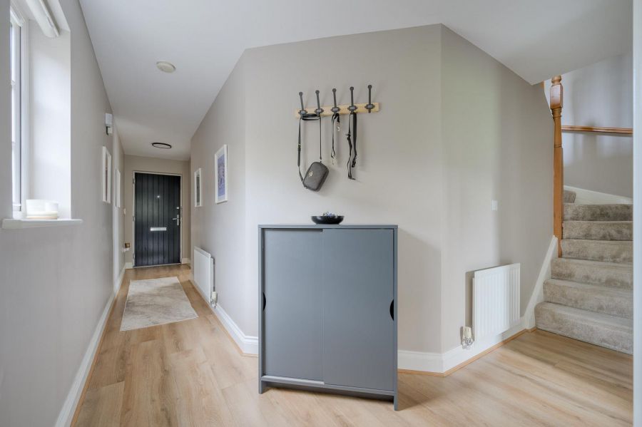 18 Tullynagardy Avenue