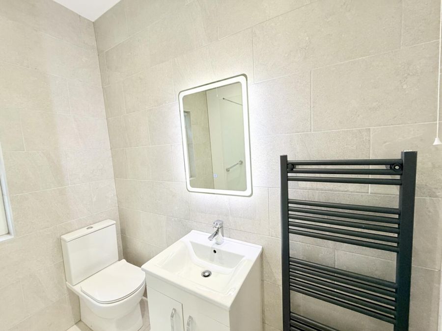 203 Whitechurch Road