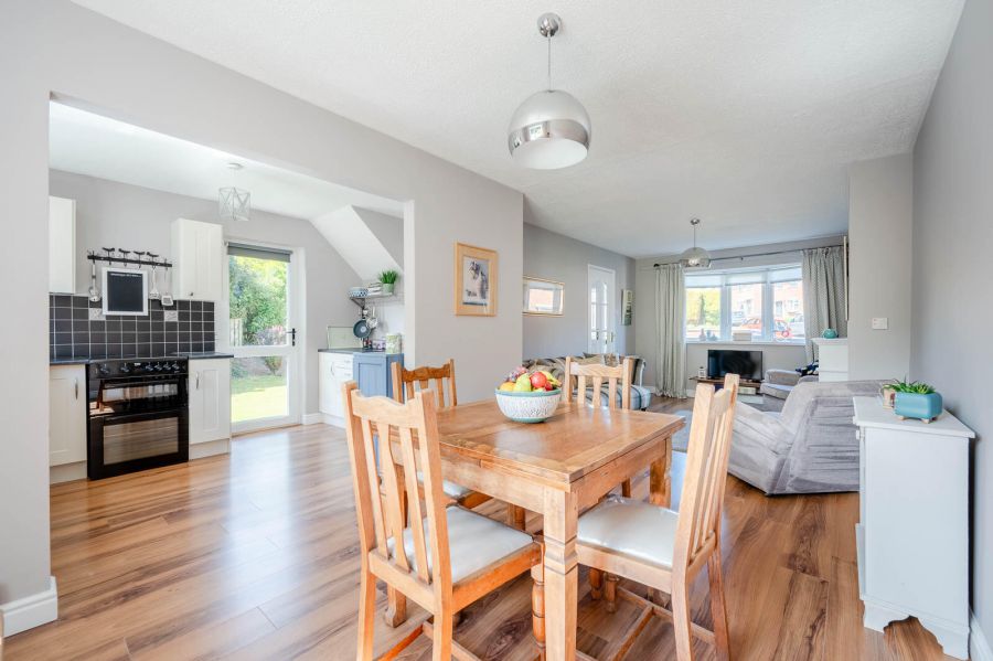 29 Tara Crescent