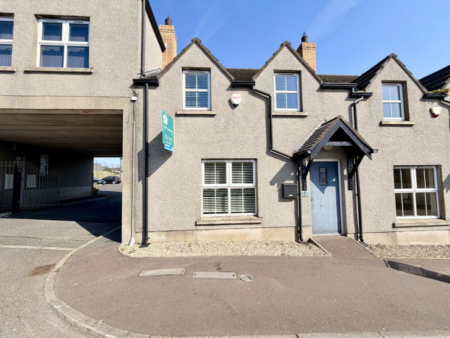 7 Greyabbey Road