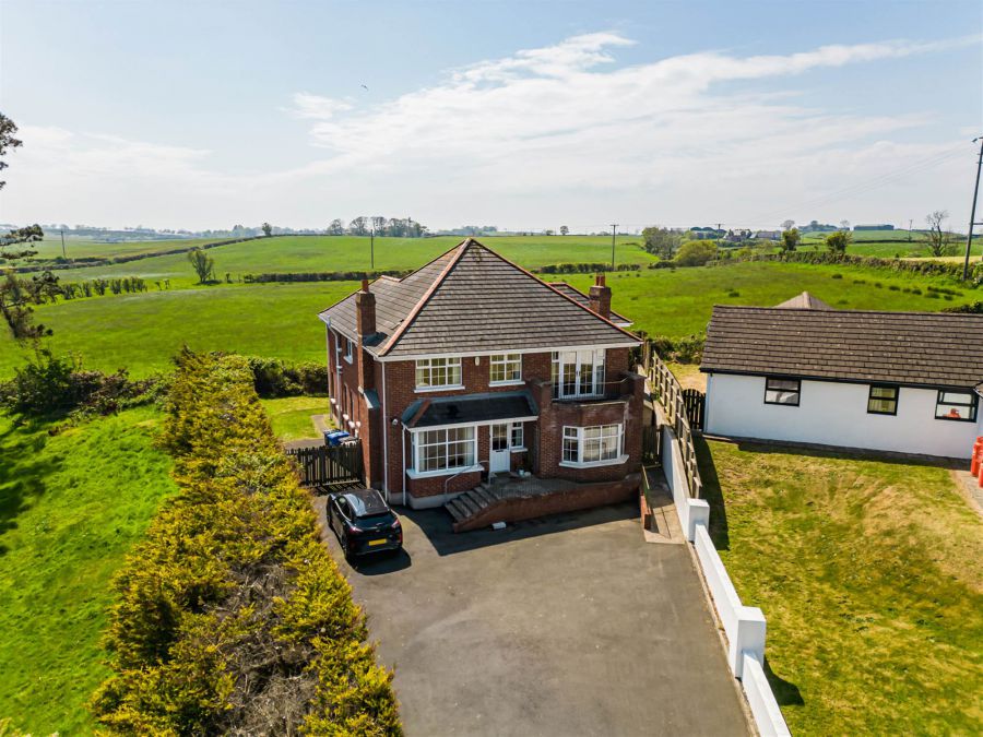 134a Warren Road