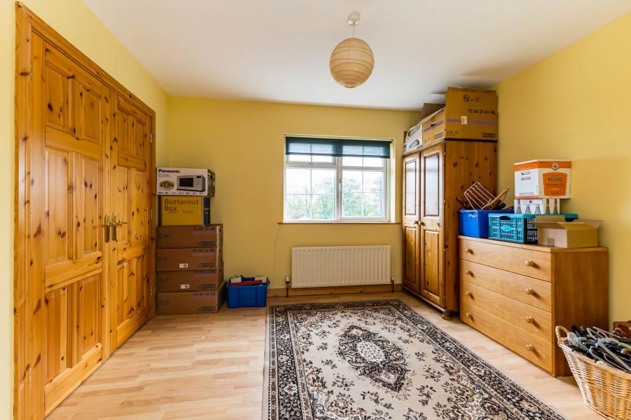 134a Warren Road