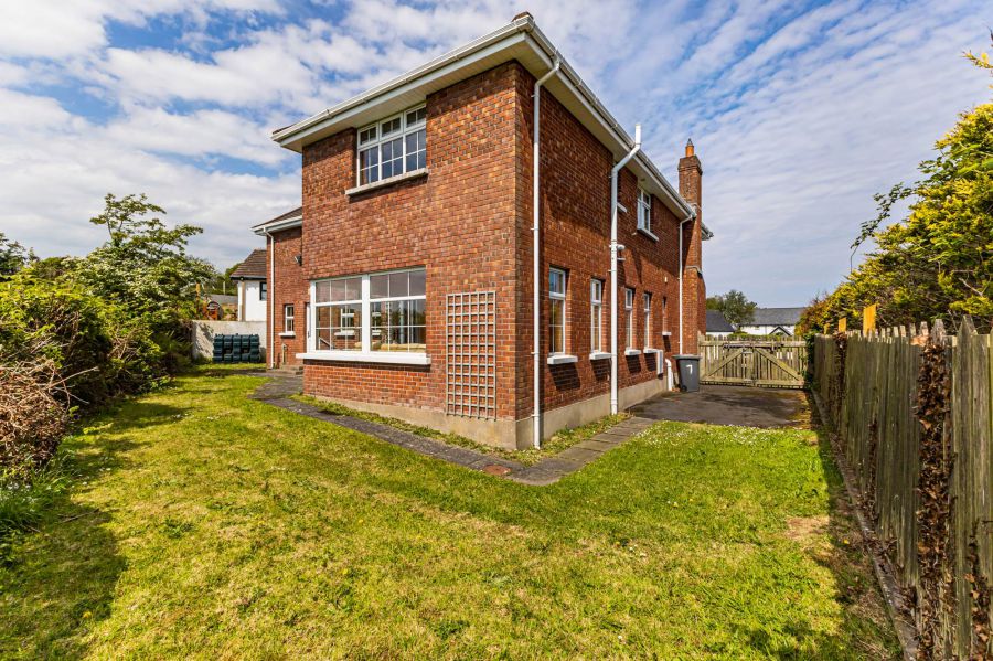 134a Warren Road