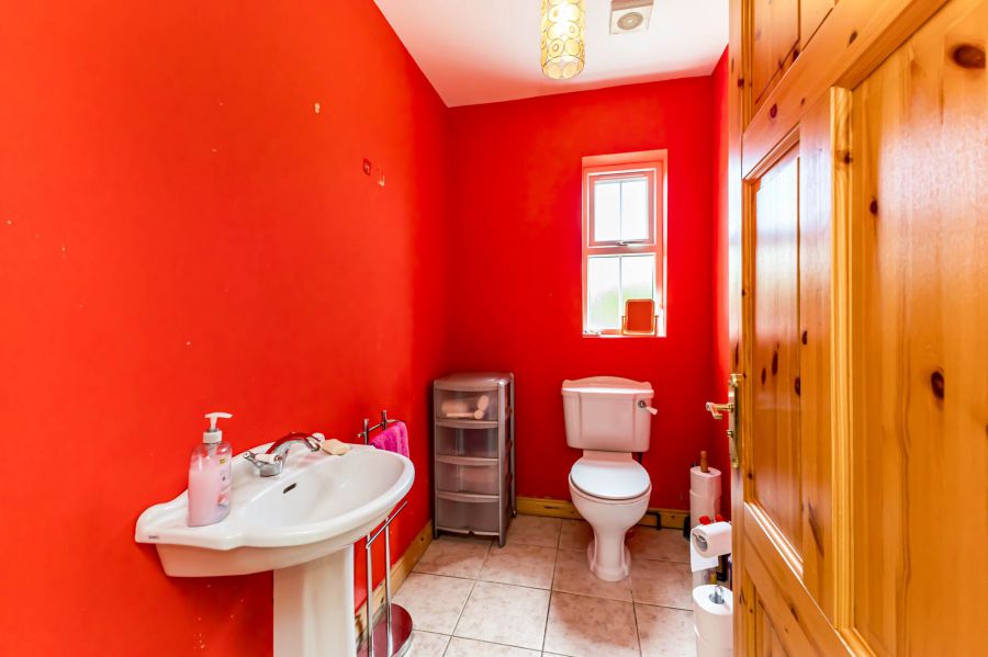 134a Warren Road