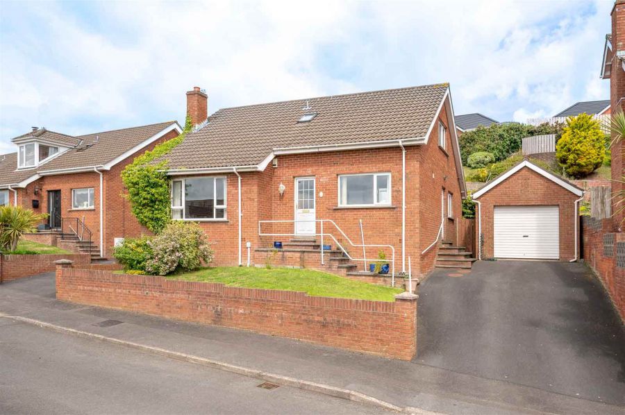 15 Morey Hills,donaghadee, BT21 0NW