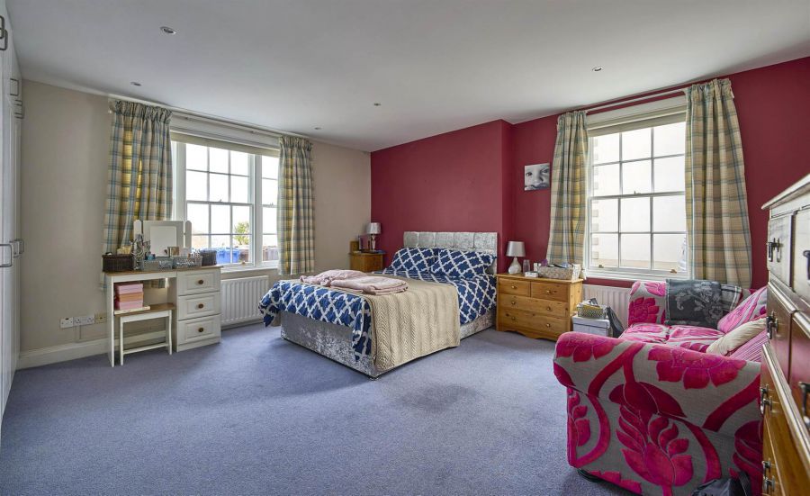 1 Rosebank Court