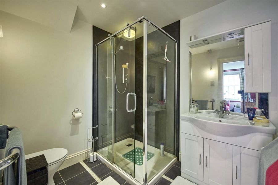 1 Rosebank Court