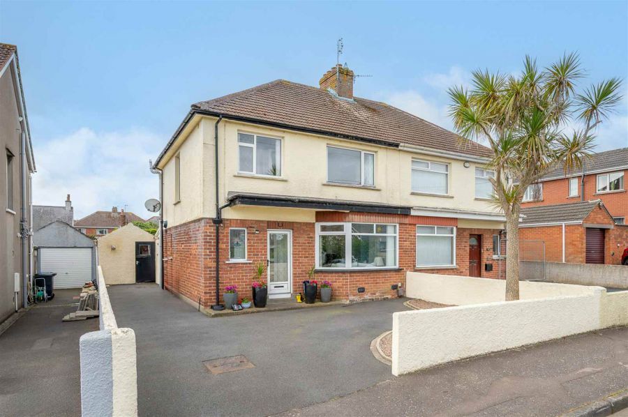 3 The Generals Walk, donaghadee, BT21 0HT
