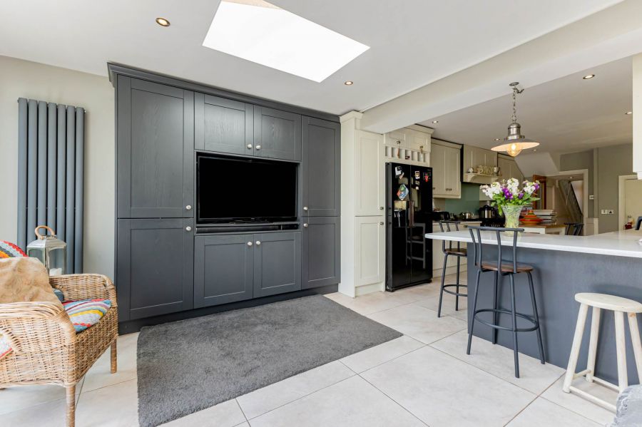 16 Ballyholme Esplanade