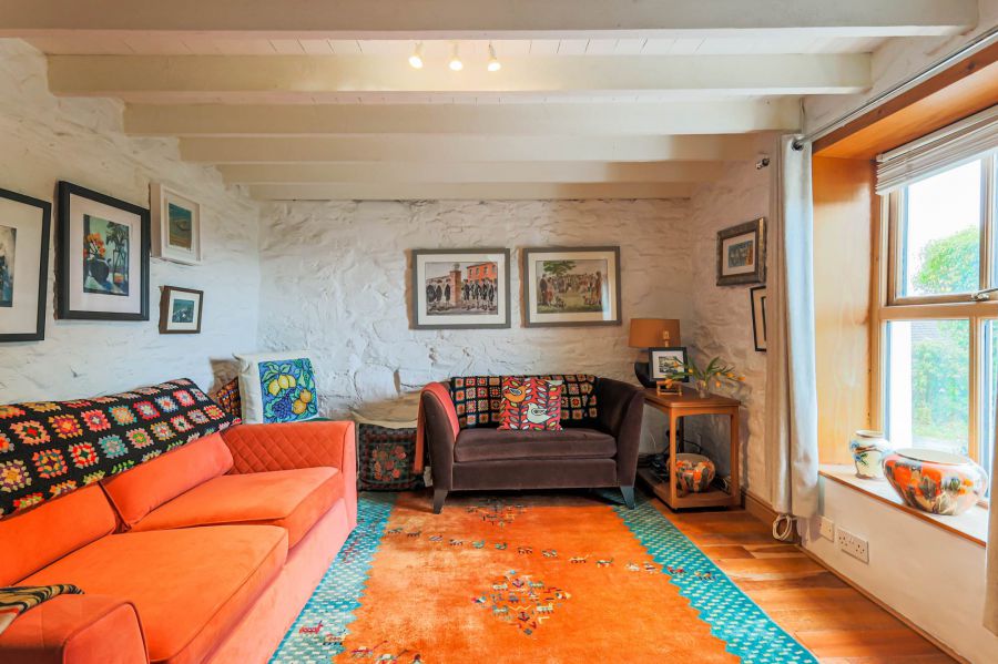 Thistle Cottage, 25 The Hill