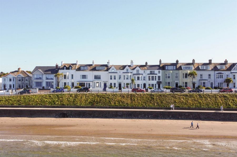 56 Ballyholme Esplanade