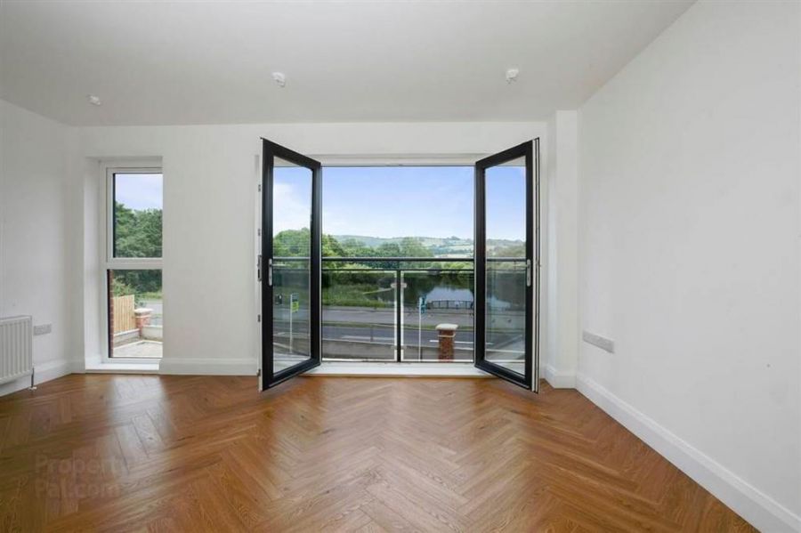 The OConnell, 19 Milecross Manor