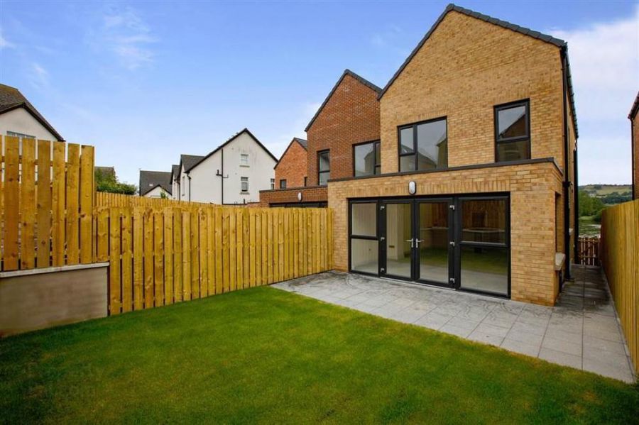 The OConnell, 19 Milecross Manor