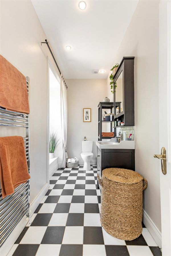 Ballyadam House, 39 Cloughey Road