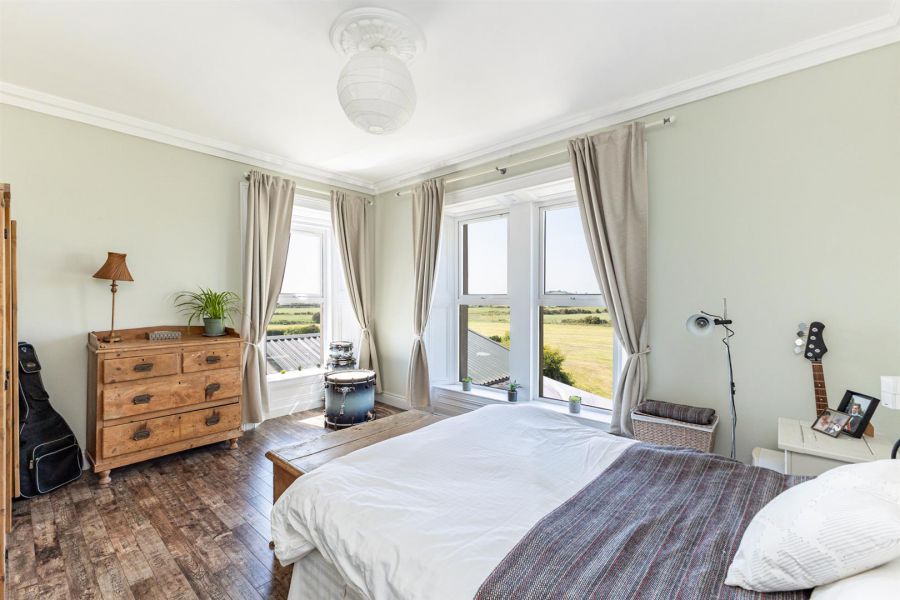 Ballyadam House, 39 Cloughey Road