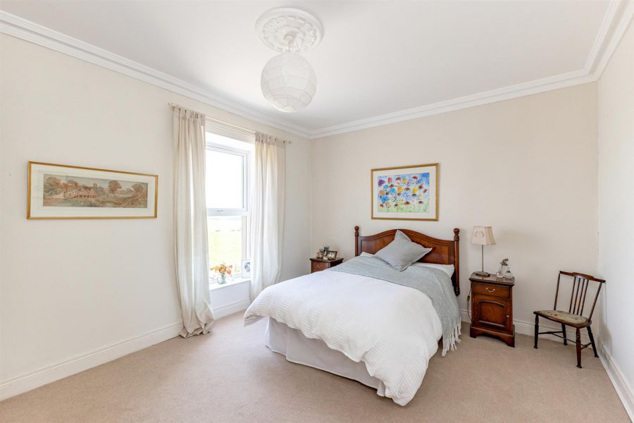 Ballyadam House, 39 Cloughey Road