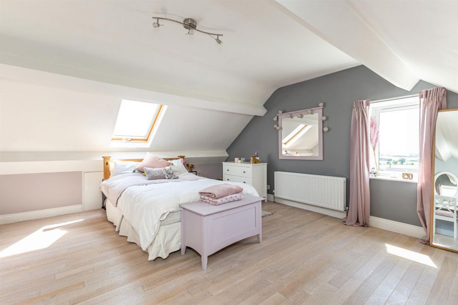 Ballyadam House, 39 Cloughey Road