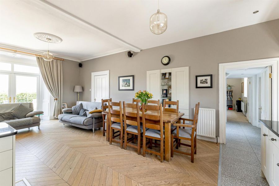 Ballyadam House, 39 Cloughey Road