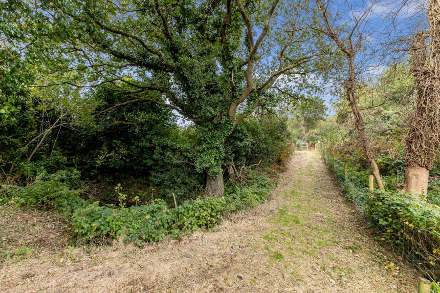 30 Mountain Road