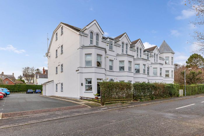 15 Chaplin Gate, donaghadee, BT21 0DP