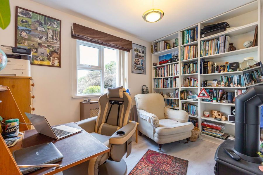 36 Groomsport House Road