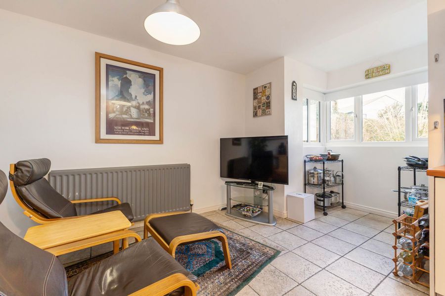 36 Groomsport House Road
