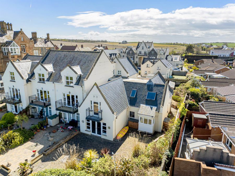 36 Groomsport House Road