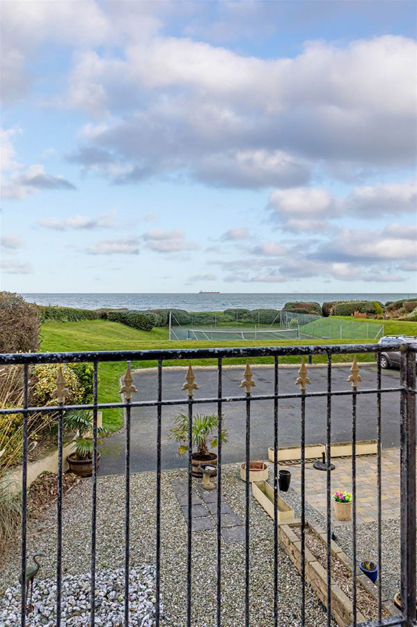 36 Groomsport House Road