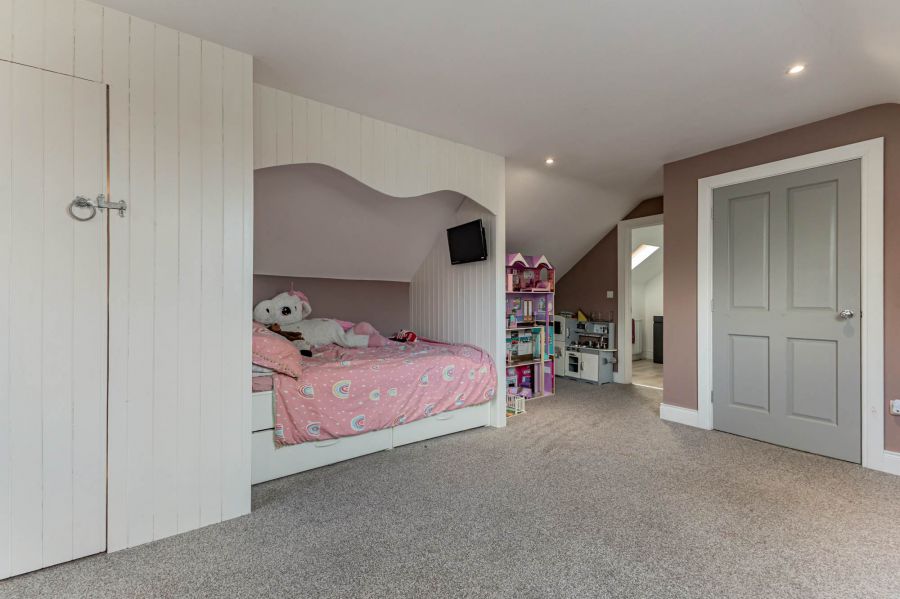 3a Ballygelagh Road