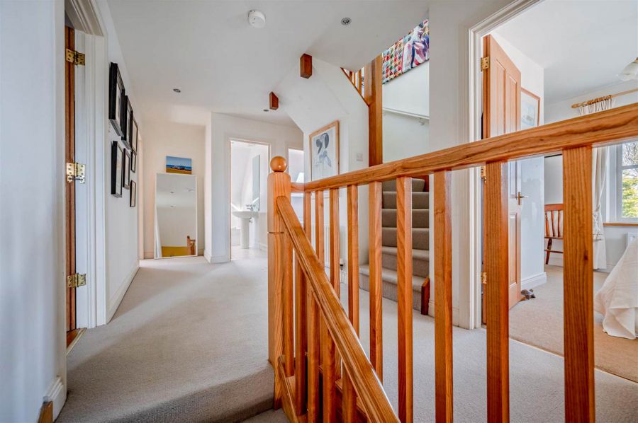 10 Stockbridge Road